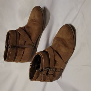 Steve Madden suede ankle booties boots size 4